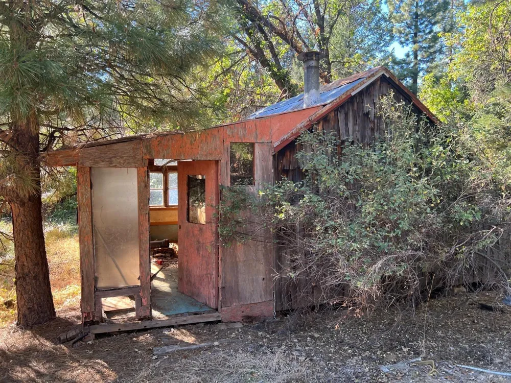17506 Lowell Hill Road Grass Valley, CA 95945