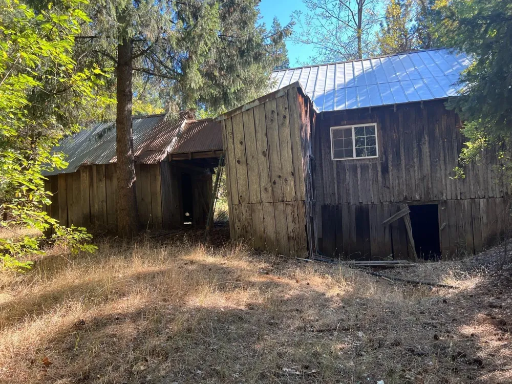 17506 Lowell Hill Road Grass Valley, CA 95945