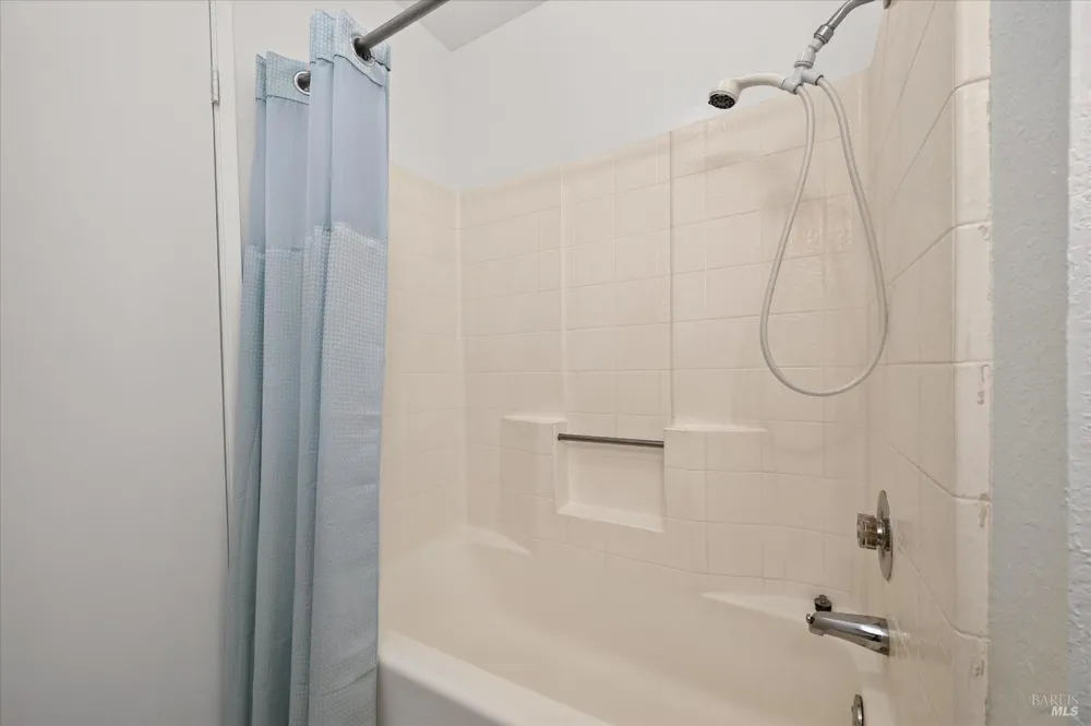 2002 Clearview Circle Benicia, CA 94510