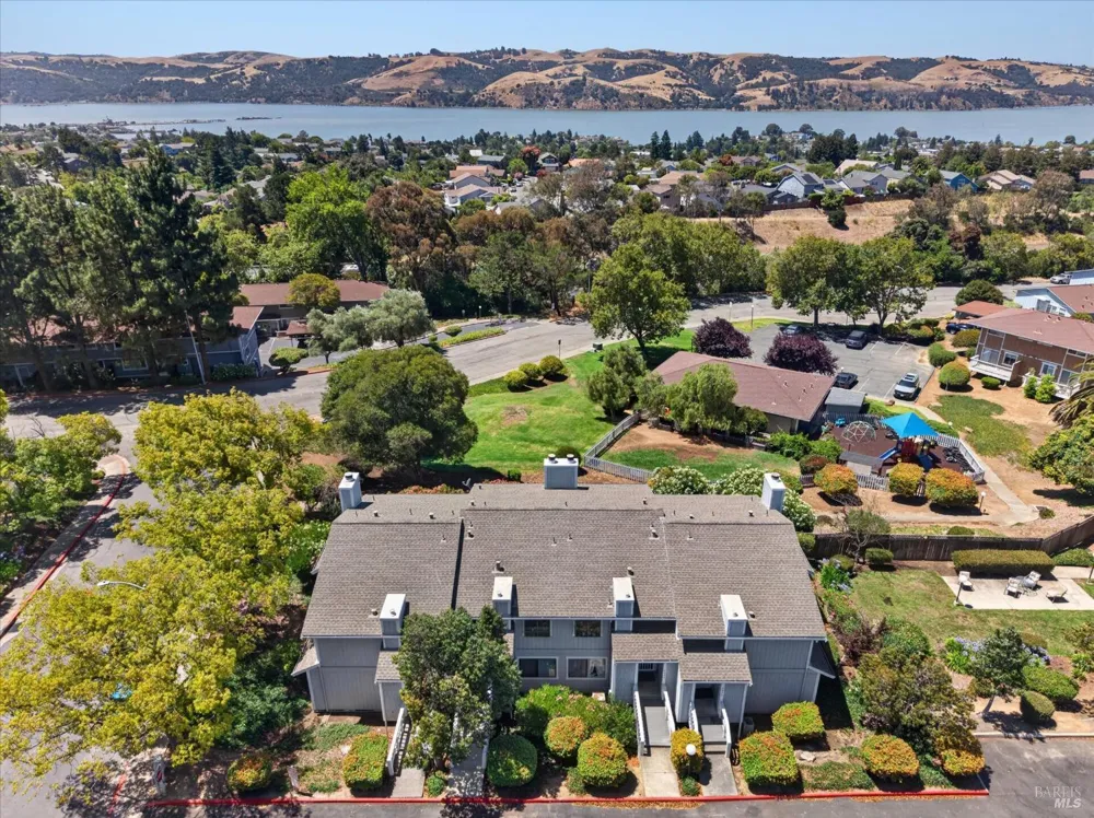 2002 Clearview Circle Benicia, CA 94510