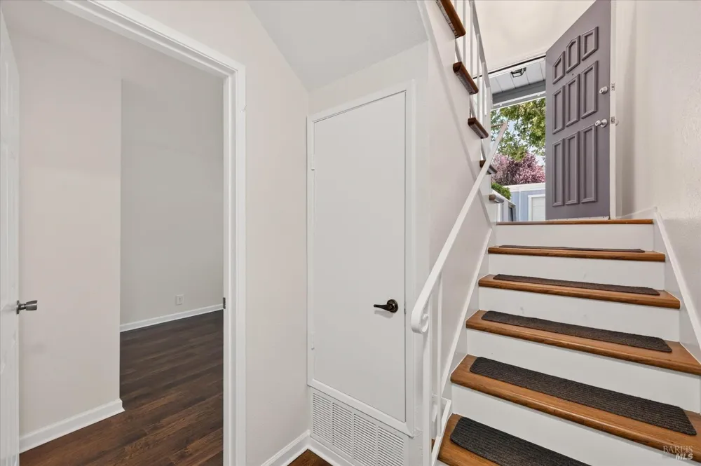 2002 Clearview Circle Benicia, CA 94510