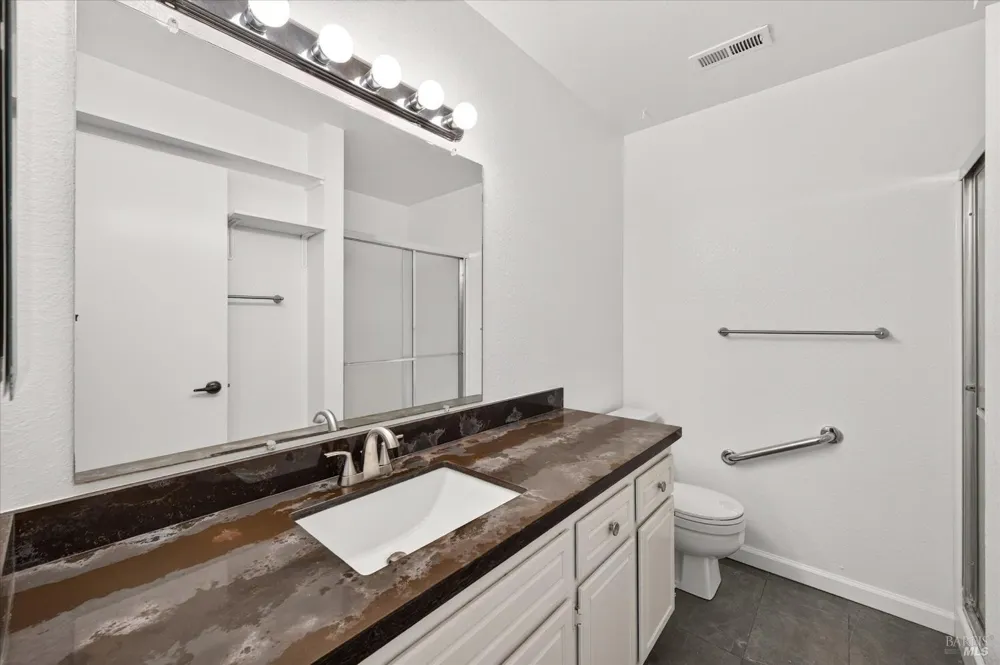 2002 Clearview Circle Benicia, CA 94510