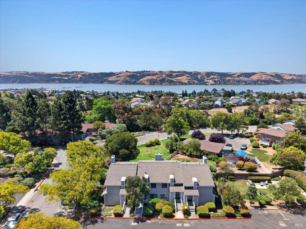 2002 Clearview Circle Benicia, CA 94510