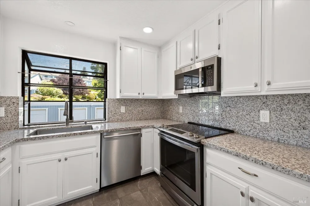 2002 Clearview Circle Benicia, CA 94510