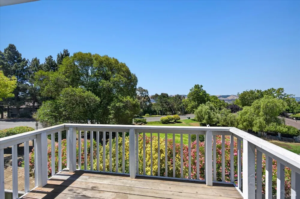 2002 Clearview Circle Benicia, CA 94510
