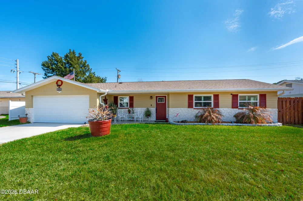 2005 Oriole Lane South Daytona, FL 32119