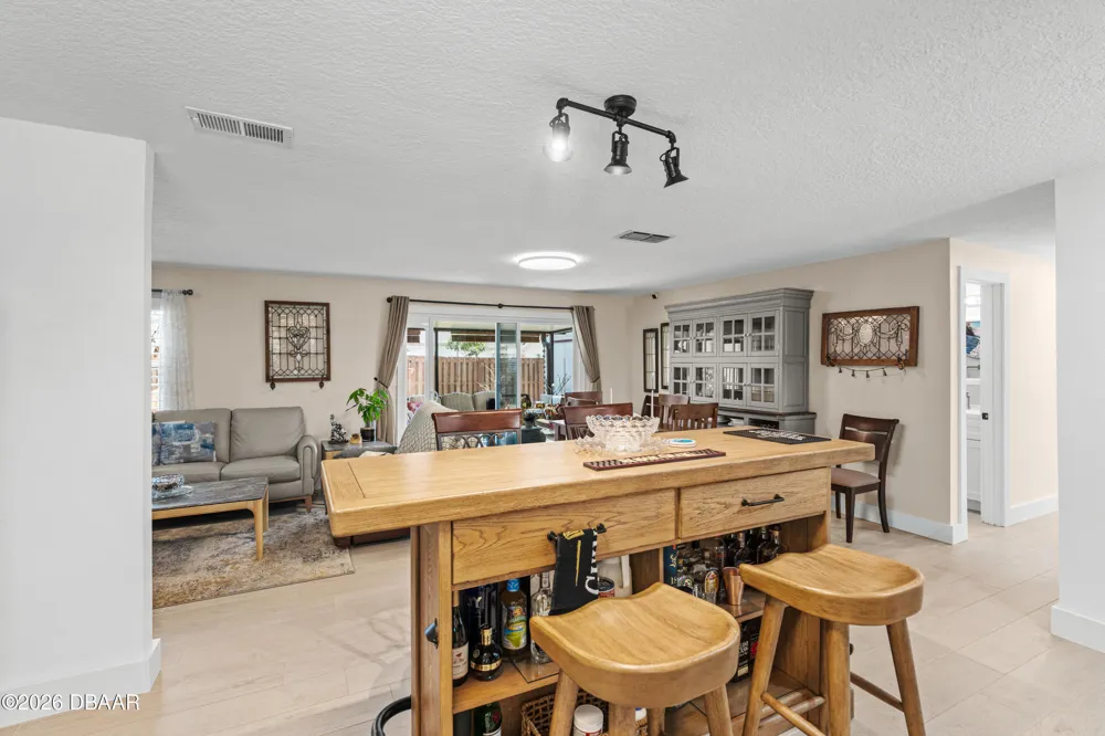 2005 Oriole Lane South Daytona, FL 32119