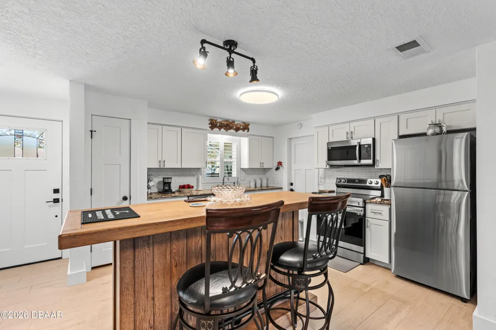 2005 Oriole Lane South Daytona, FL 32119