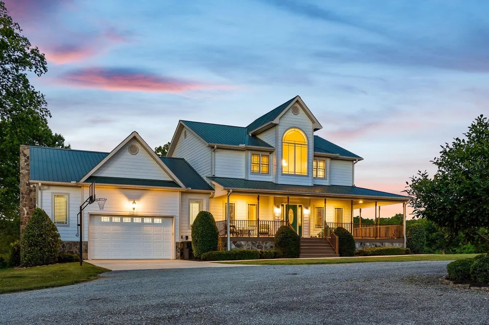 933 John Henry Lewis Road Dunlap, TN 37327