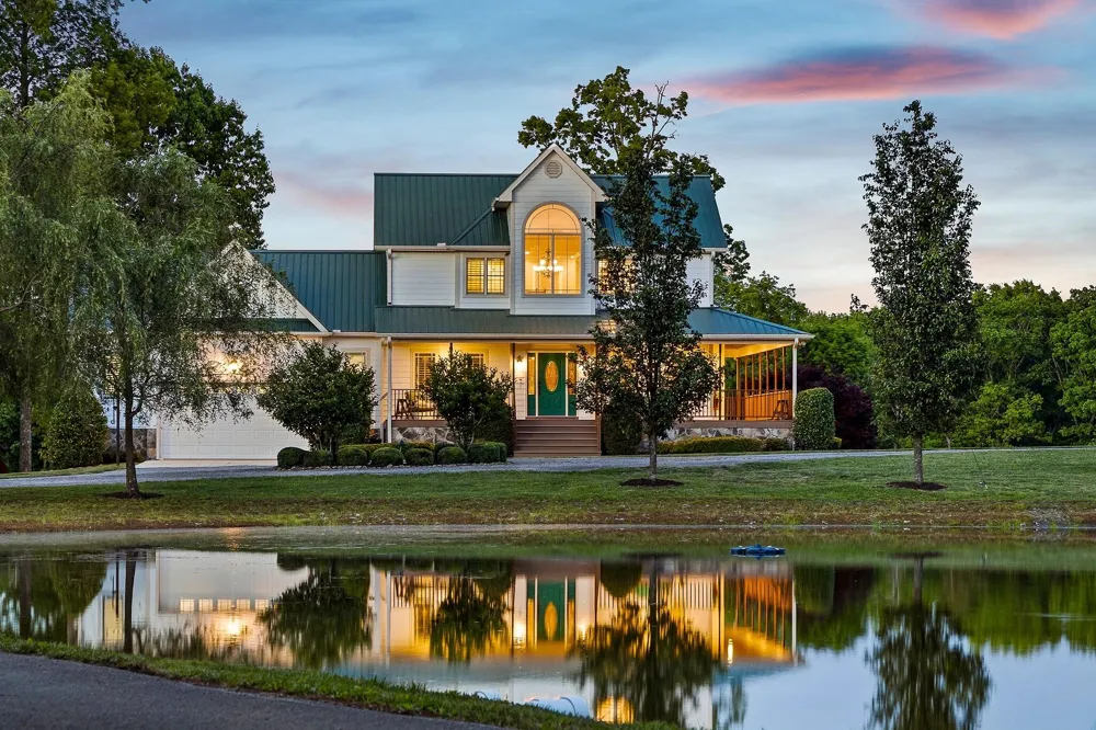 933 John Henry Lewis Road Dunlap, TN 37327