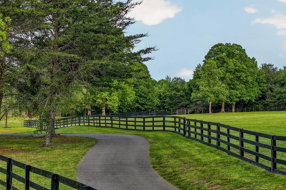 933 John Henry Lewis Road Dunlap, TN 37327