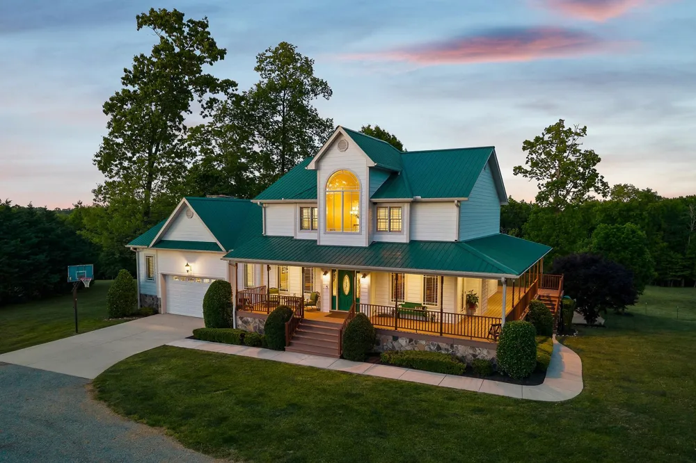 933 John Henry Lewis Road Dunlap, TN 37327