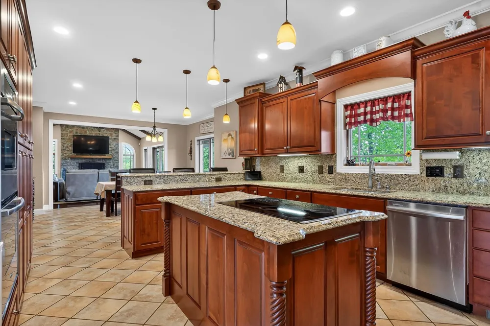933 John Henry Lewis Road Dunlap, TN 37327