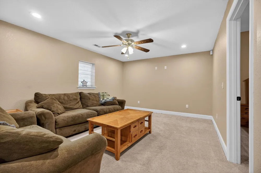 933 John Henry Lewis Road Dunlap, TN 37327