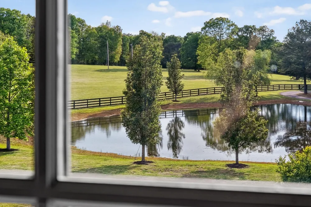 933 John Henry Lewis Road Dunlap, TN 37327