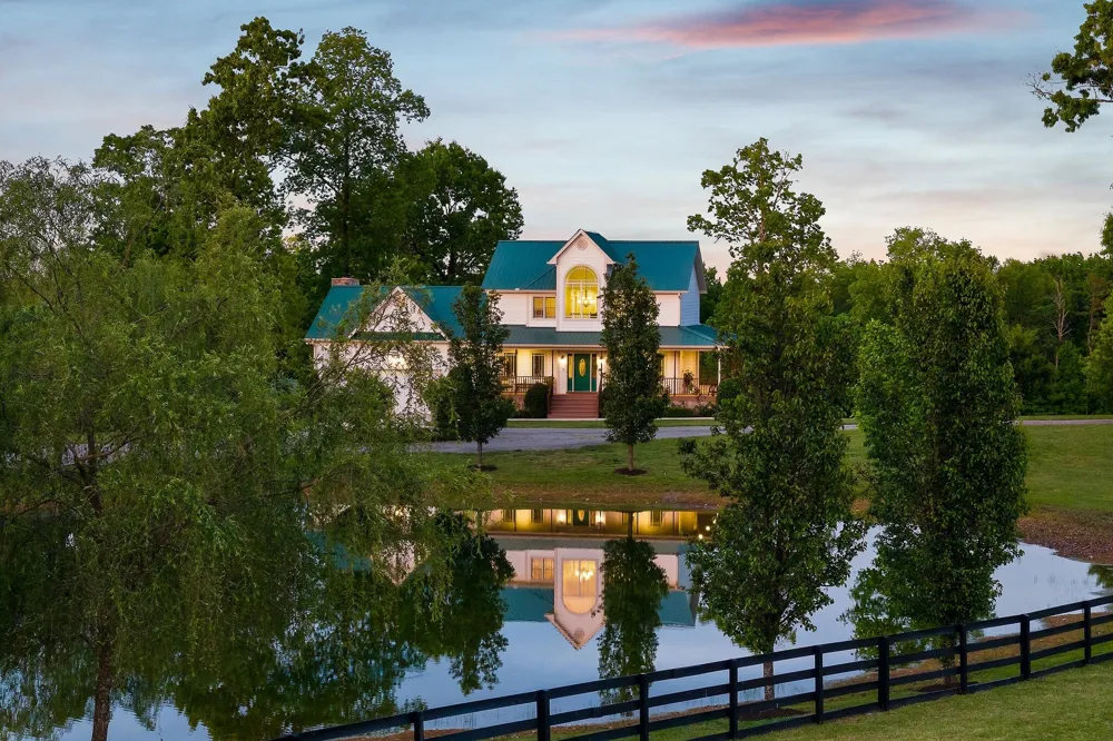 933 John Henry Lewis Road Dunlap, TN 37327