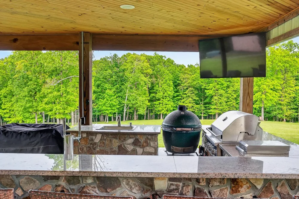 933 John Henry Lewis Road Dunlap, TN 37327