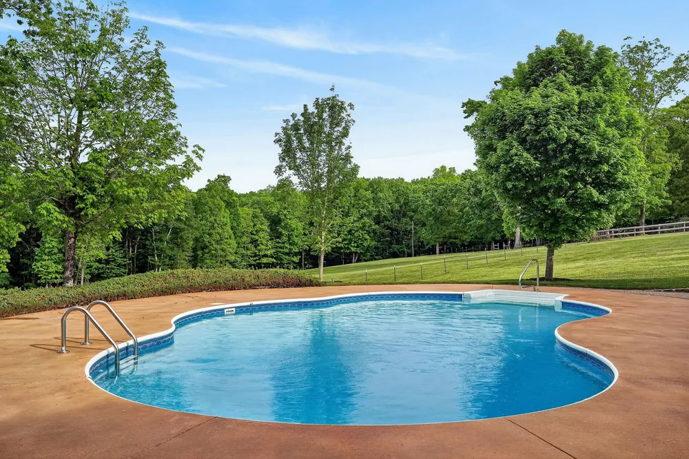 933 John Henry Lewis Road Dunlap, TN 37327