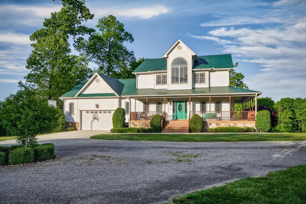 933 John Henry Lewis Road Dunlap, TN 37327