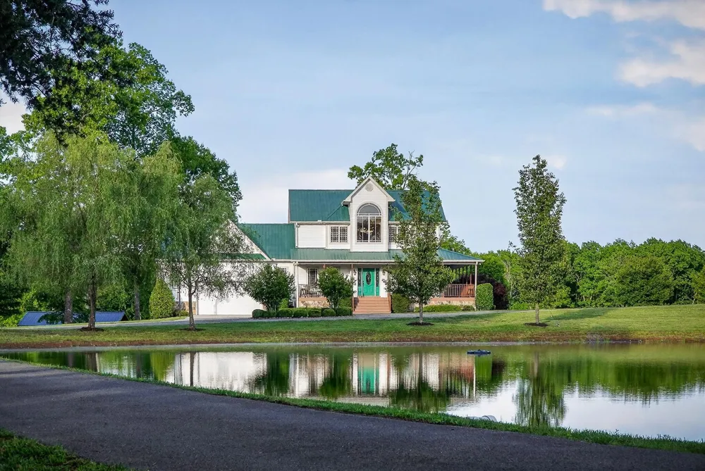 933 John Henry Lewis Road Dunlap, TN 37327
