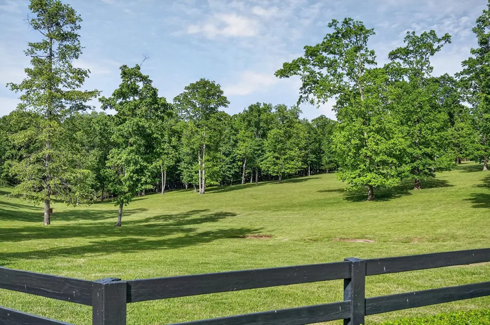 933 John Henry Lewis Road Dunlap, TN 37327