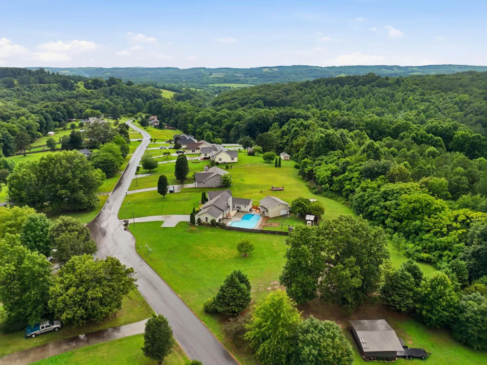 155 County Road 327 Niota, TN 37826