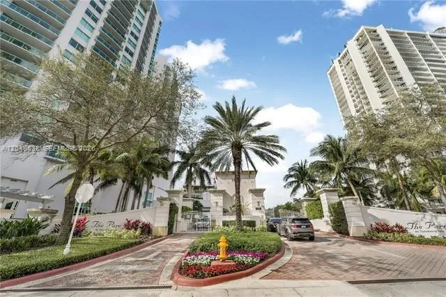19400 Turnberry Way #321 Aventura, FL 33180