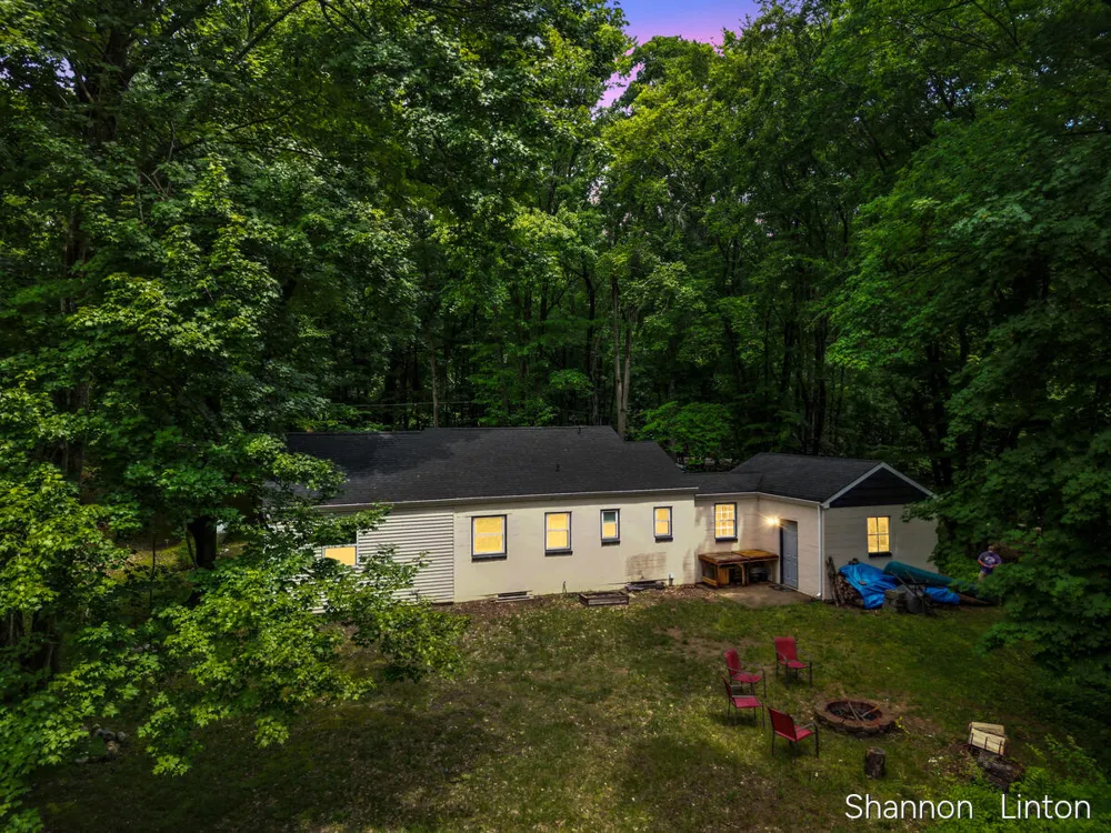 746 W 48th Street Newaygo, MI 49337