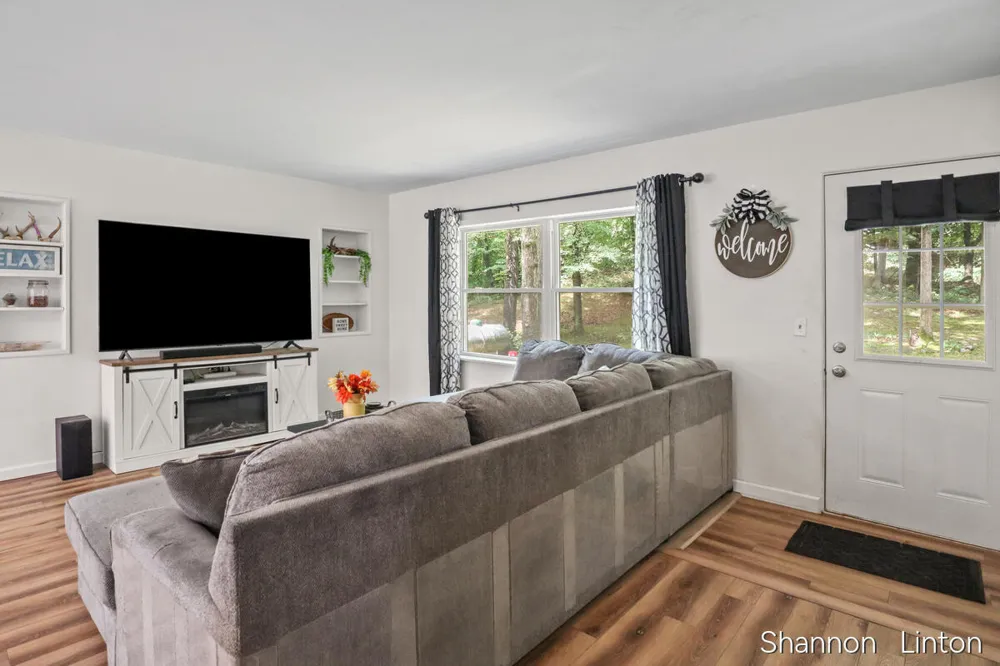 746 W 48th Street Newaygo, MI 49337