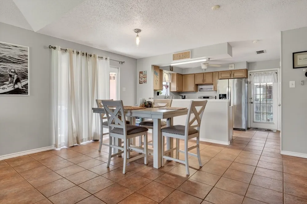 2300 Naples Drive Ingleside, TX 78362