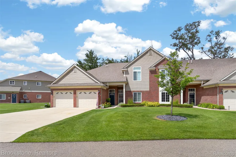 3773 Eagle Creek Drive Shelby Charter Township, MI 48317