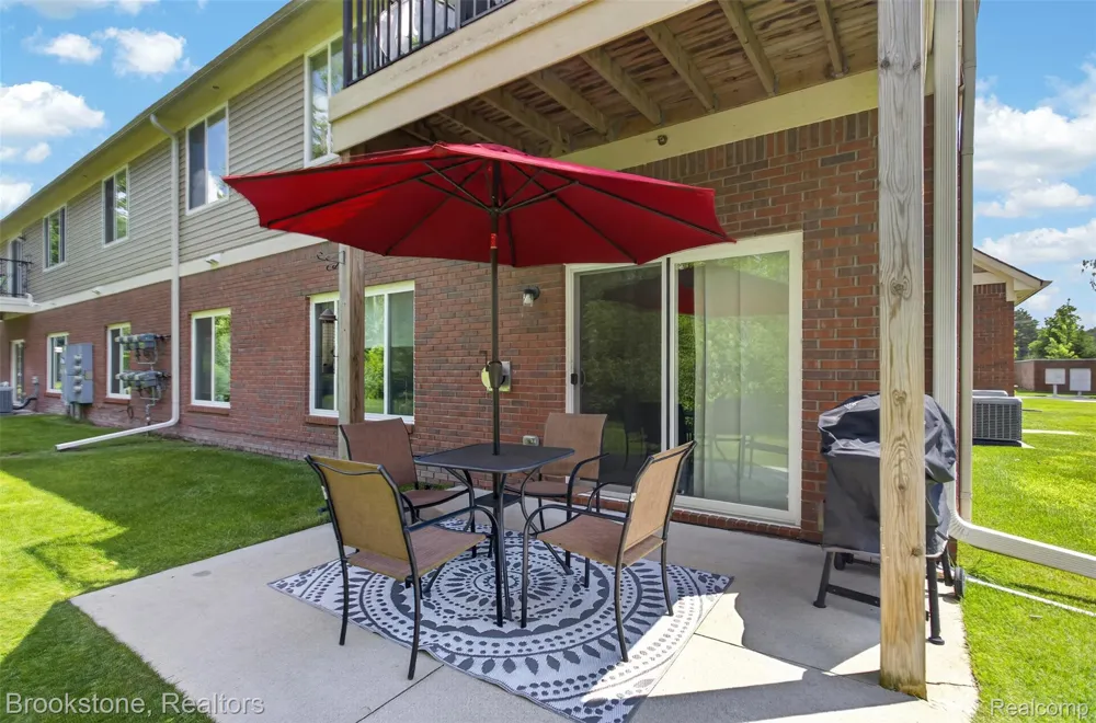 3773 Eagle Creek Drive Shelby Charter Township, MI 48317
