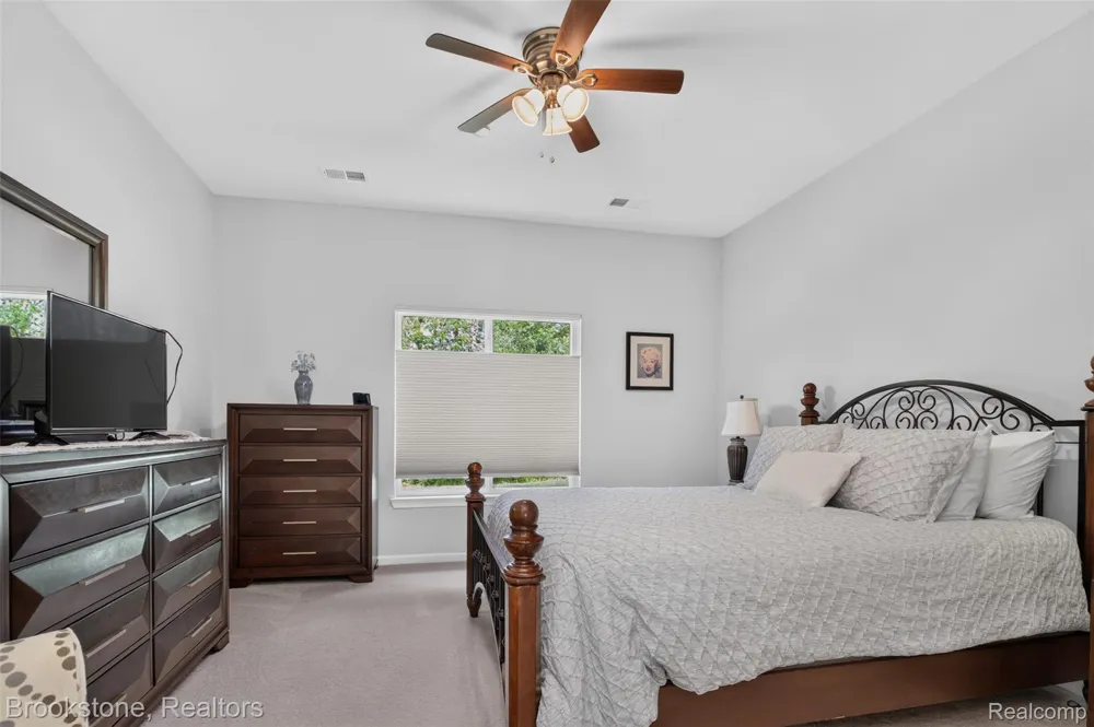 3773 Eagle Creek Drive Shelby Charter Township, MI 48317