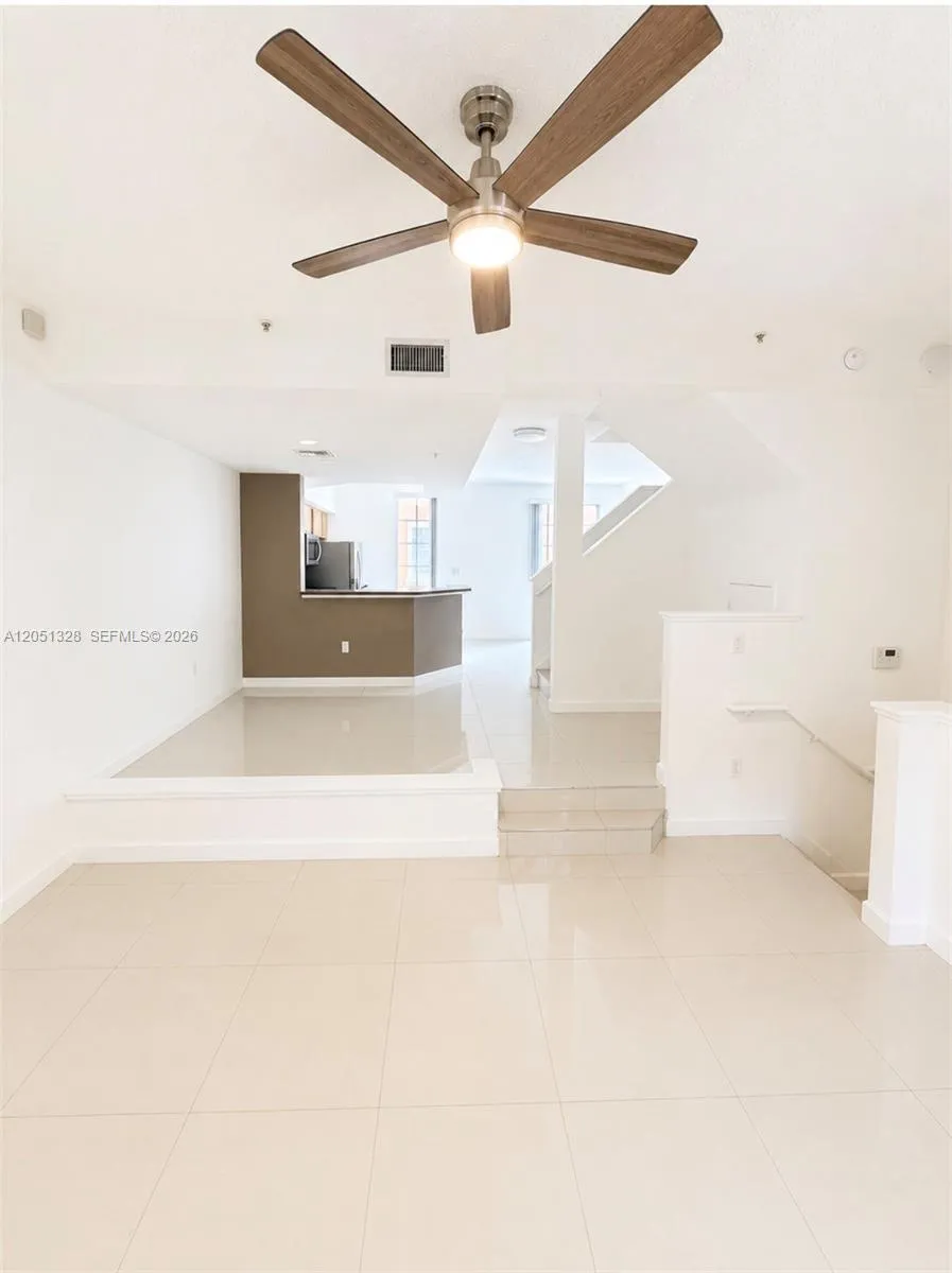 2941 NE 185th St #1311 Aventura, FL 33180