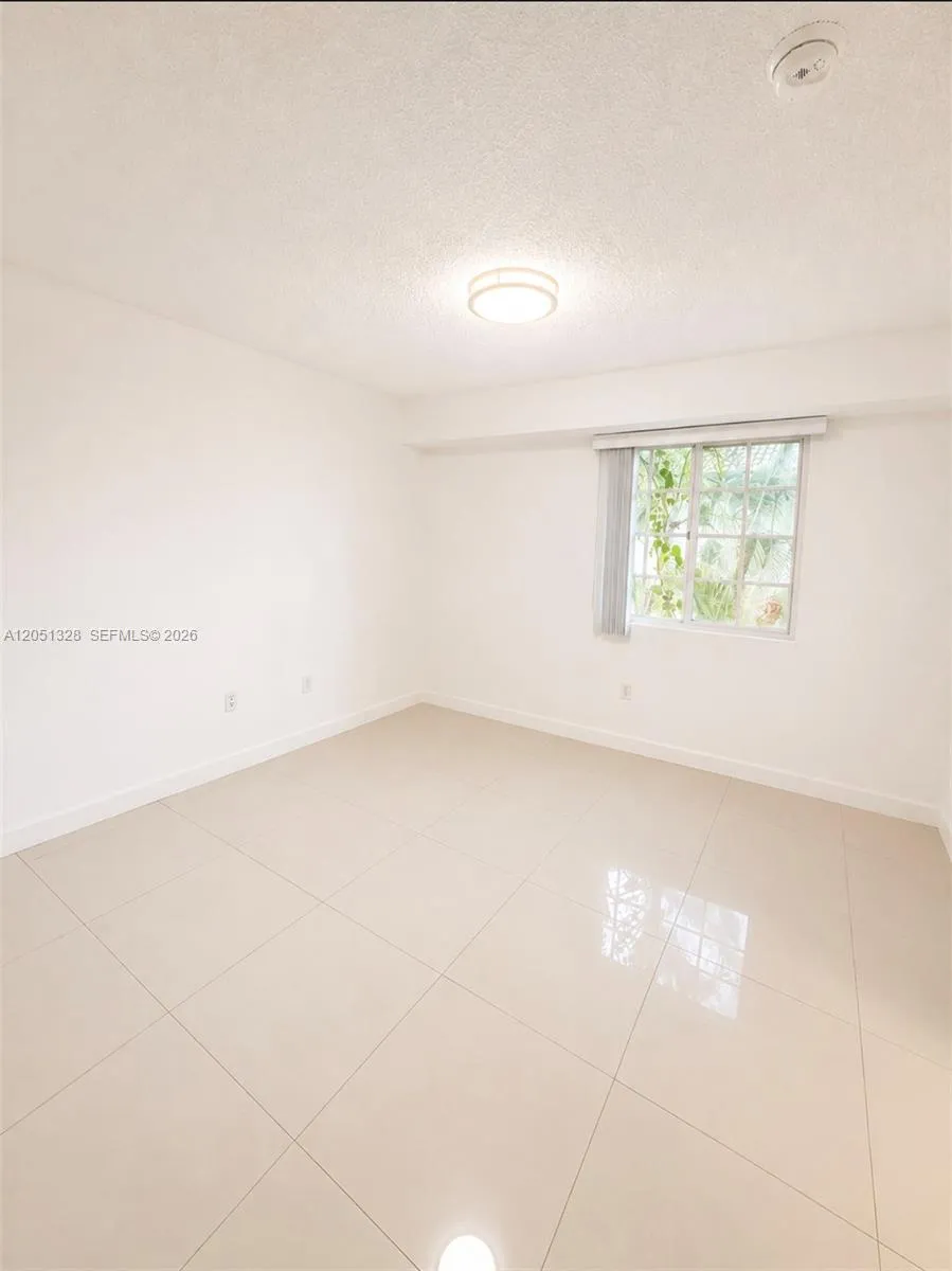 2941 NE 185th St #1311 Aventura, FL 33180
