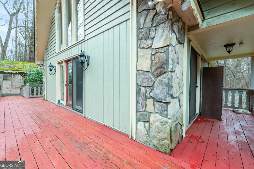 374 W Sugarbush DR Sky Valley, GA 30537