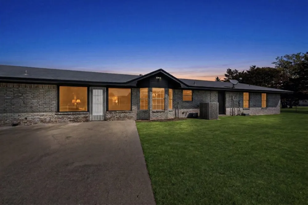 529 Morris Lane Greenville, TX 75402