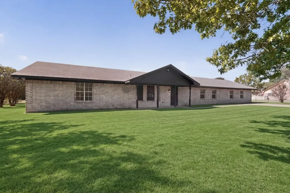 529 Morris Lane Greenville, TX 75402