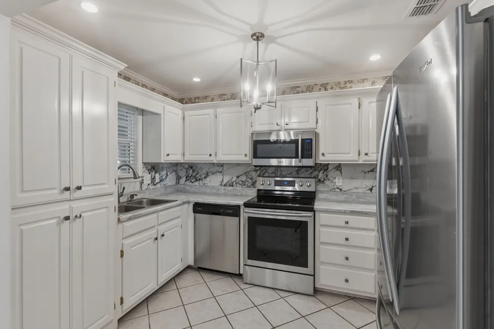 2747 Stonehedge Dr Murfreesboro, TN 37128