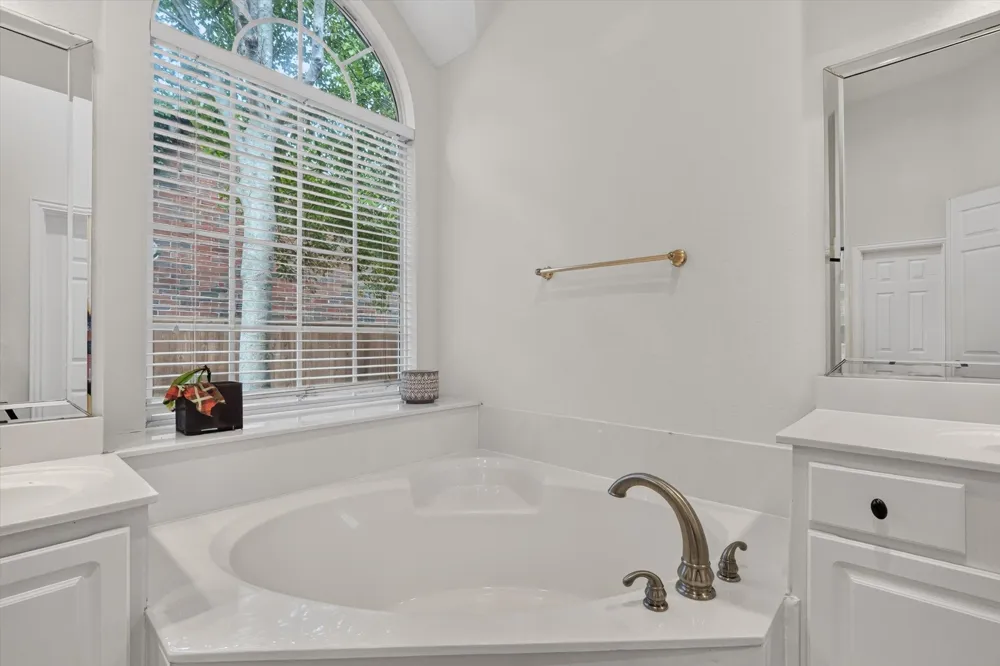 4730 Hampshire Drive Flower Mound, TX 75028