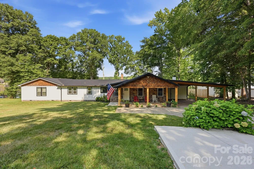 1367 Roundstone Road Sherrills Ford, NC 28673