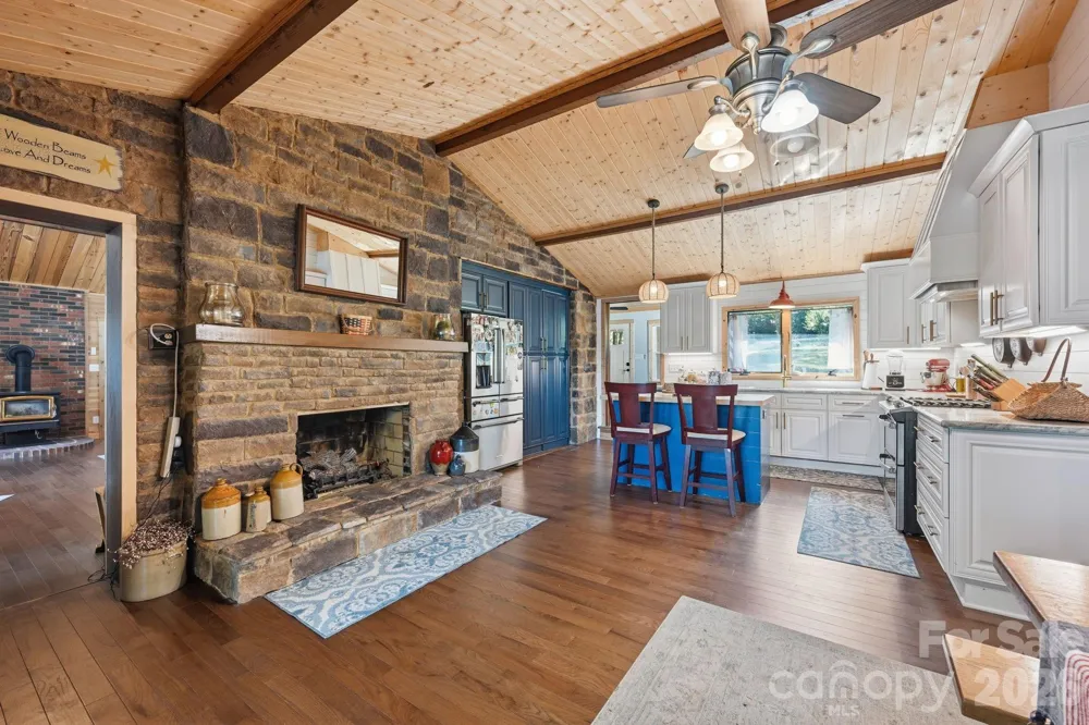 1367 Roundstone Road Sherrills Ford, NC 28673
