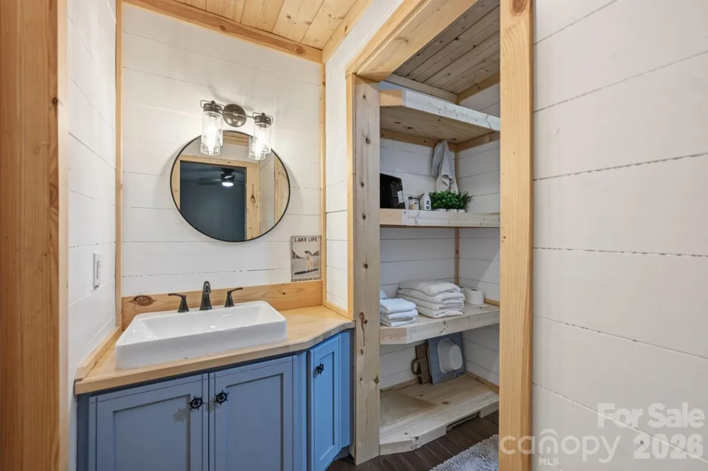 1367 Roundstone Road Sherrills Ford, NC 28673