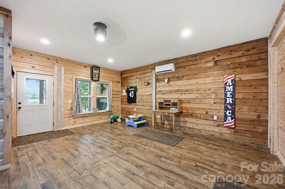 1367 Roundstone Road Sherrills Ford, NC 28673