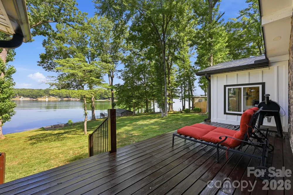 1367 Roundstone Road Sherrills Ford, NC 28673