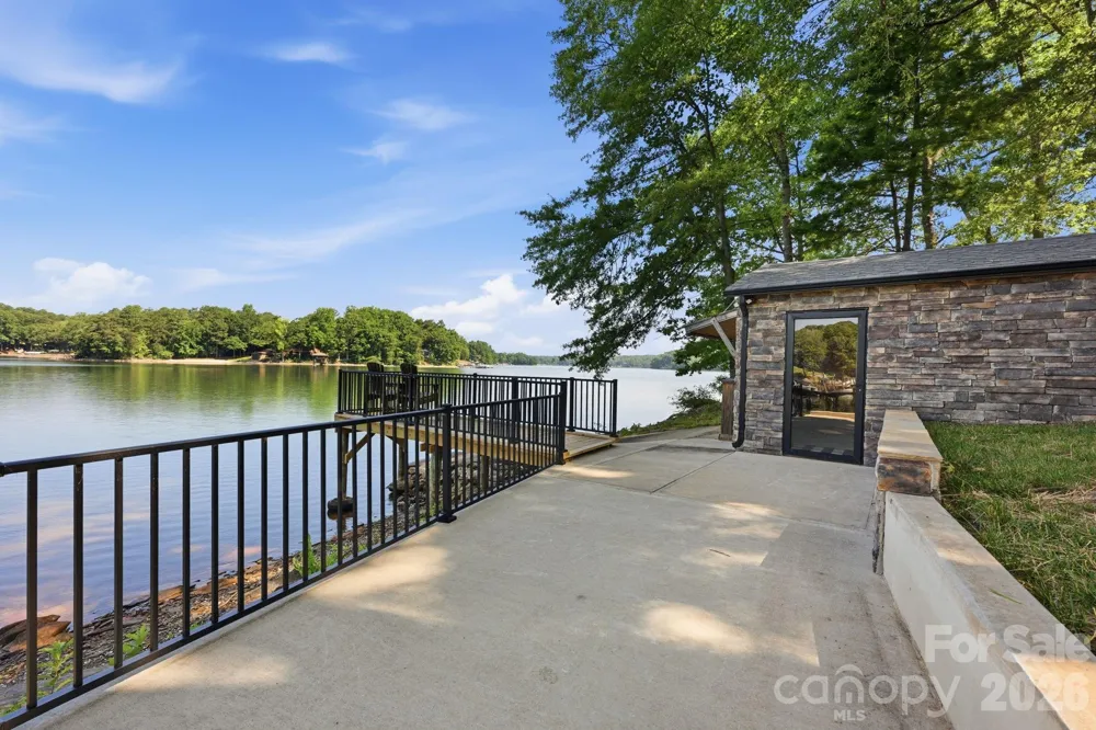 1367 Roundstone Road Sherrills Ford, NC 28673