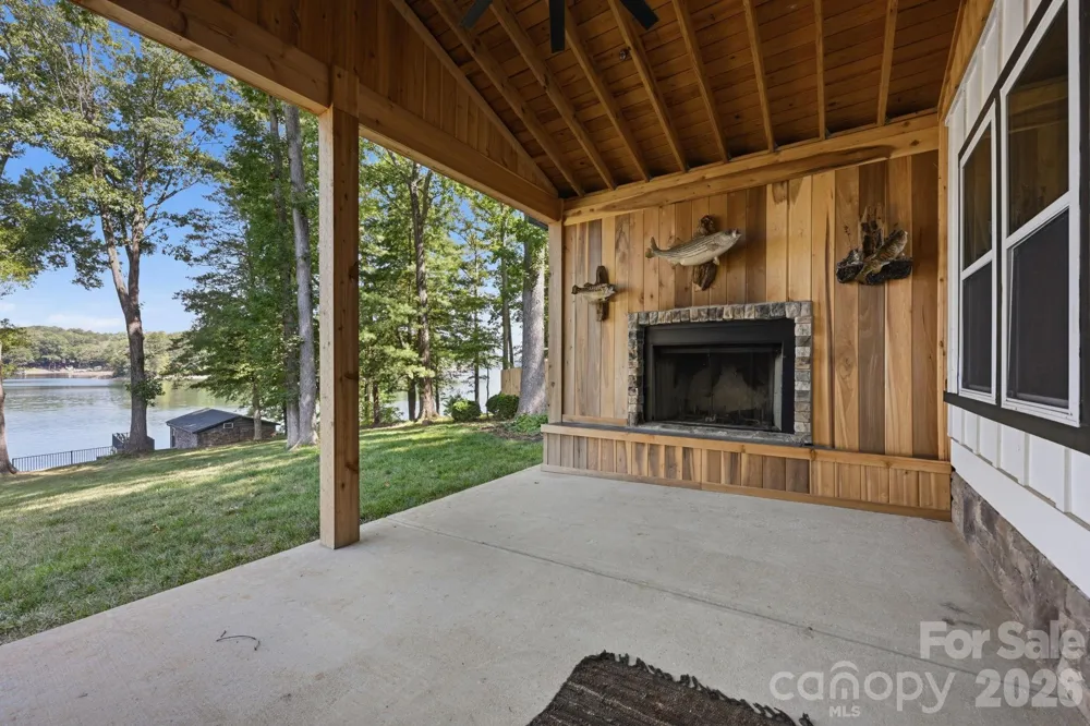 1367 Roundstone Road Sherrills Ford, NC 28673
