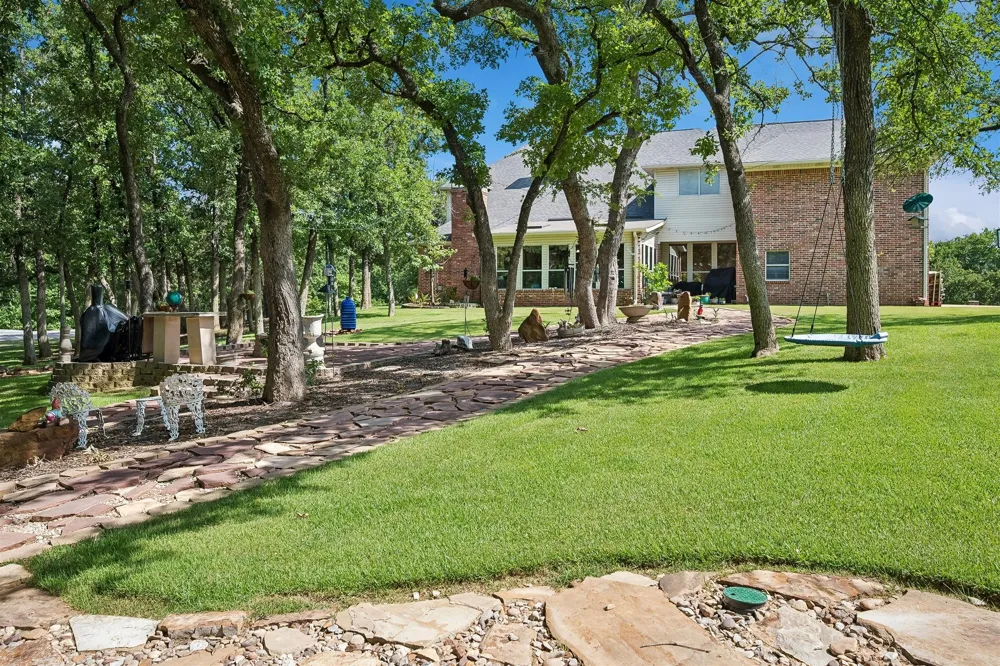 900 Coral Cove Oak Point, TX 75068
