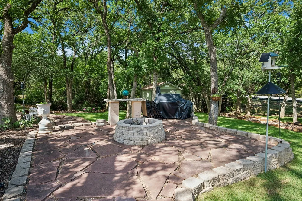 900 Coral Cove Oak Point, TX 75068