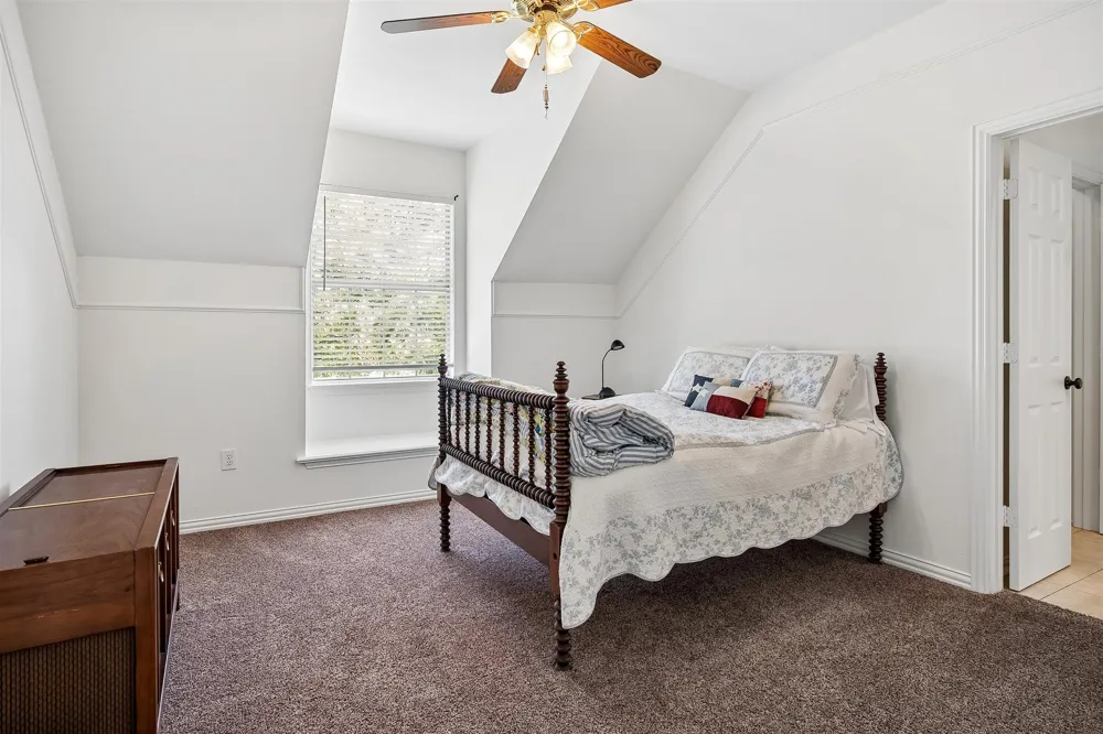 900 Coral Cove Oak Point, TX 75068
